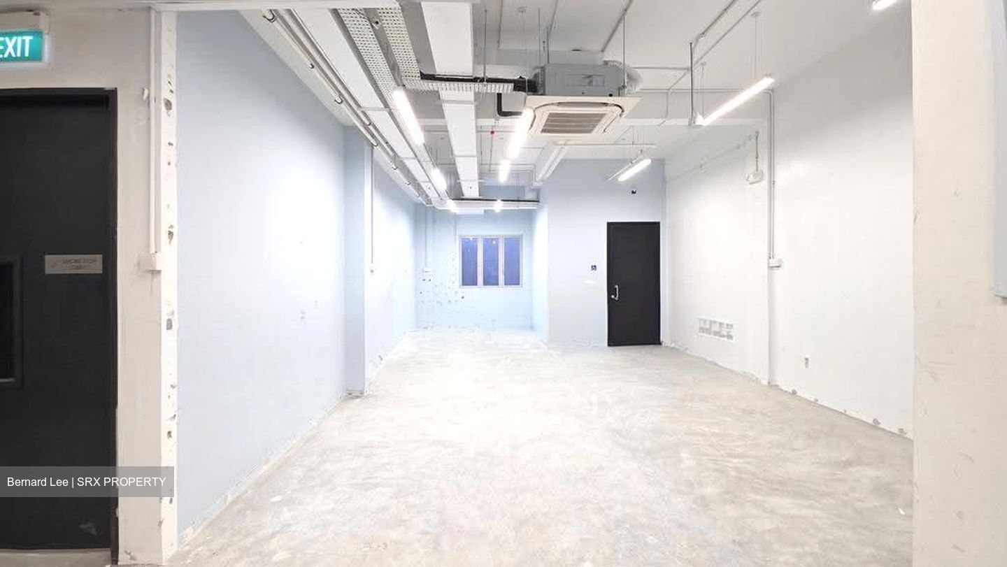 Hongkong Street (D1), Office #630136531